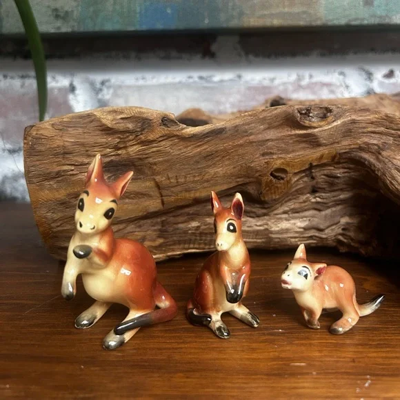 Vintage MCM bone china miniature kangaroo figurines - Picture 1 of 7